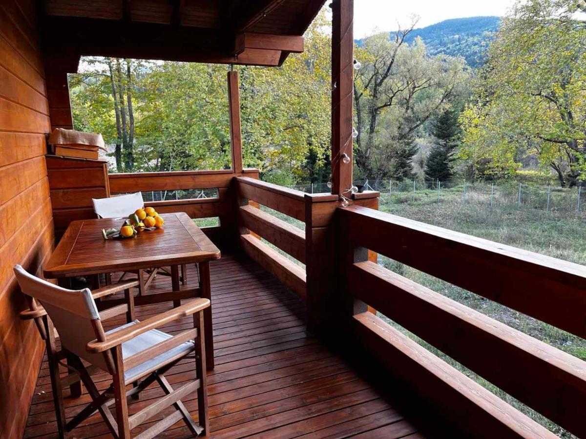 Chalet Riverside Forest Retreat-chalet *