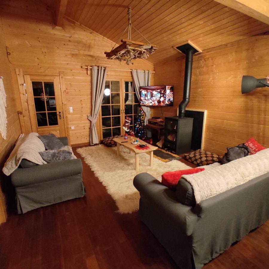 Riverside Forest Retreat-chalet * Karpenísion